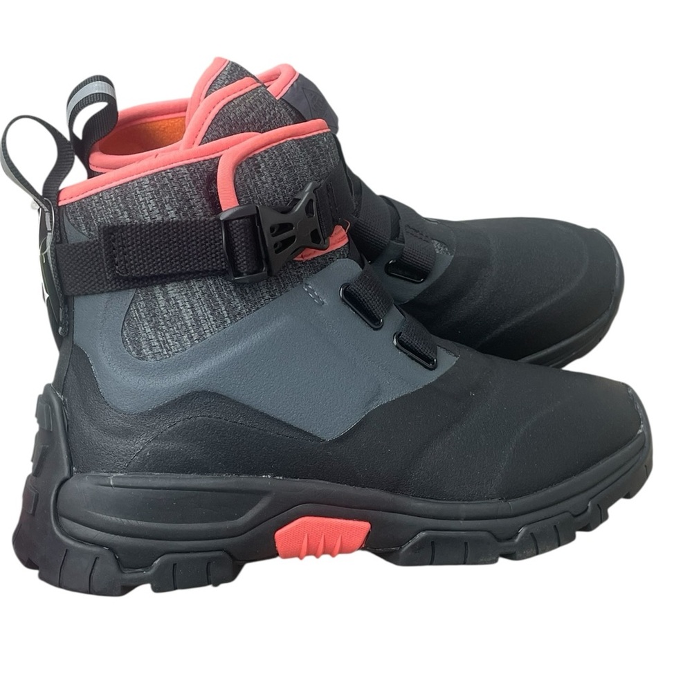 Muckโ Boots Womenโs Apex 6โ PAC ALT Closure, Neoprene Boot, Size 9, NWT